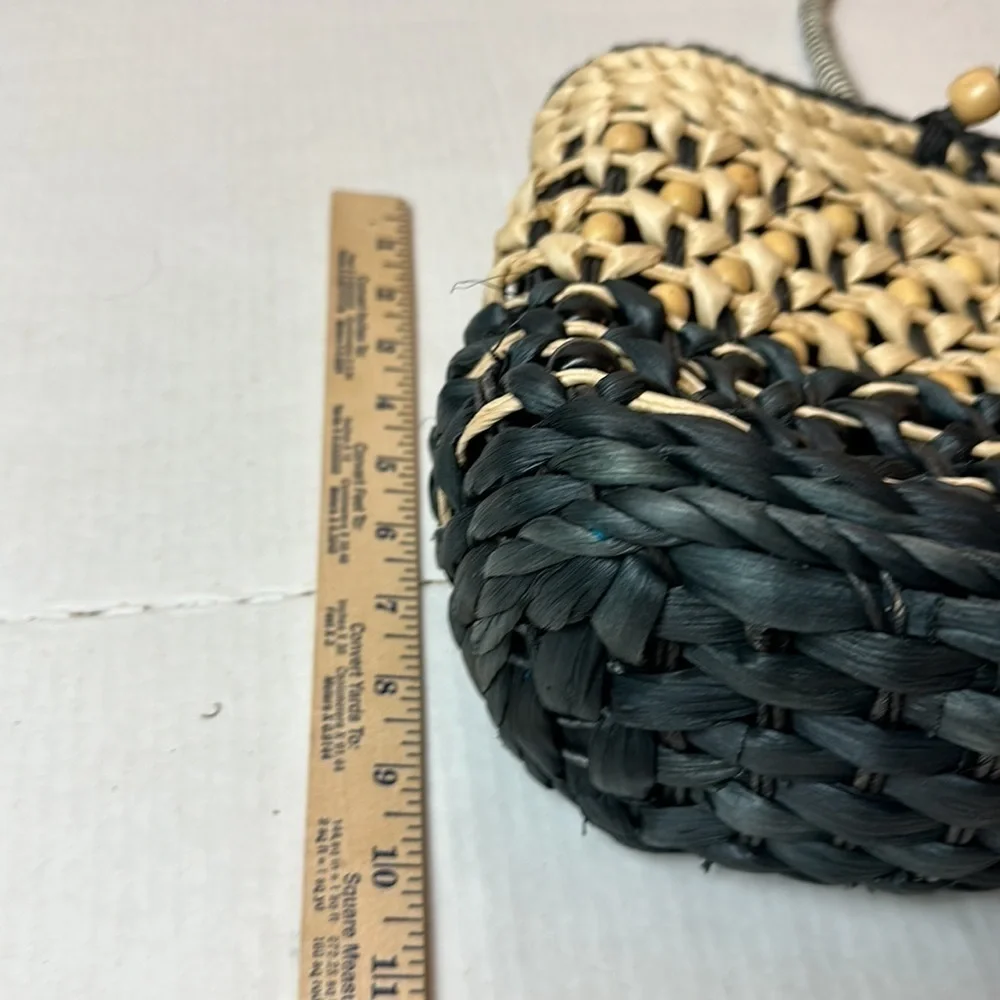 Coastal Woven Straw Tote – Beaded Handle Summer Bag
